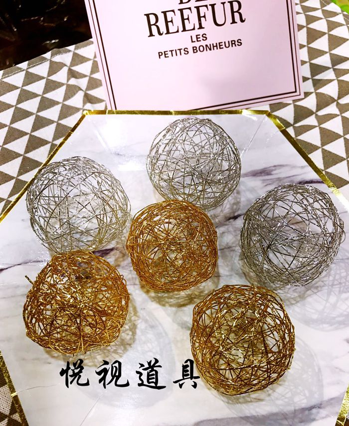 Yue sight props gold and silver ball glasses store decorated props and glasses shop photo background props