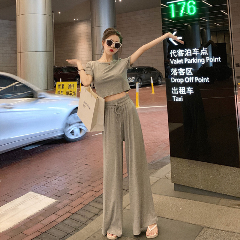 European station 2022 summer new fashion suit female Korean version short top wide leg pants fashion casual two-piece