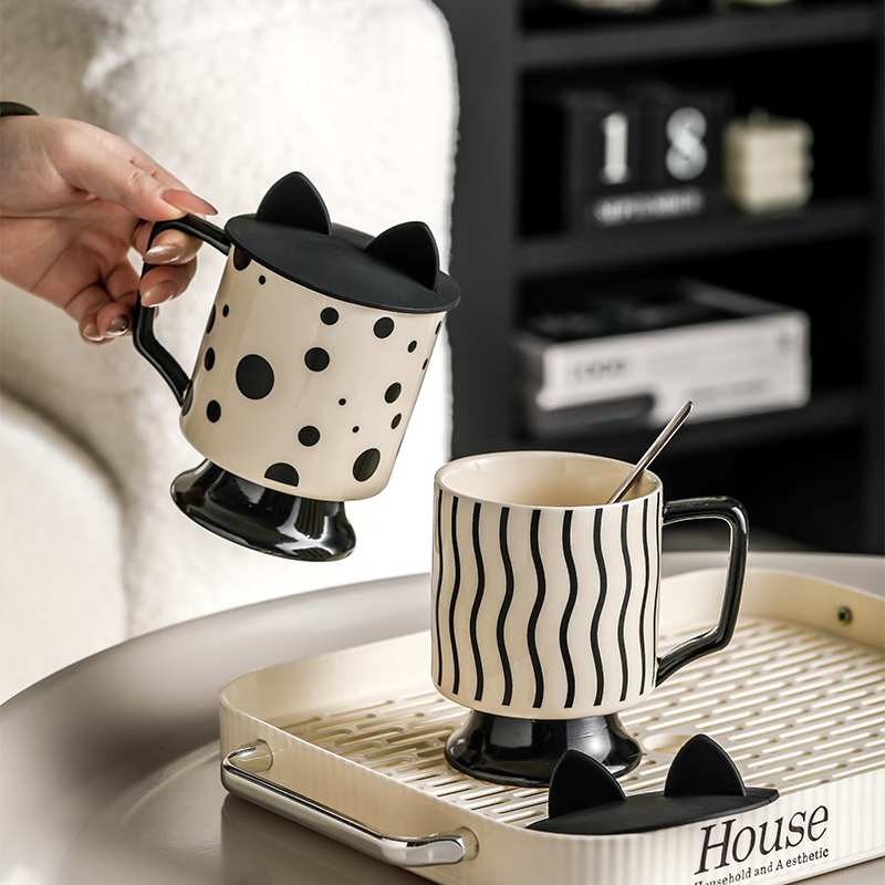 French-Style Vintage Ceramic High-End Office Mug, High-Value Coffee Cup with Lid and Spoon, Milk Cup, Breakfast Cup French-Style Vintage Ceramic High-End Office Mug, High-Value Coffee Cup with Lid and Spoon, Milk Cup, Breakfast Cup