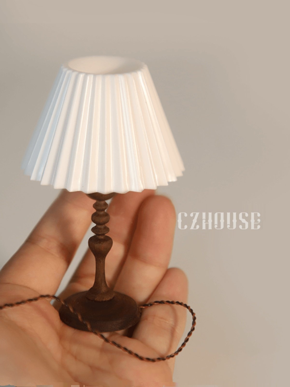 bjd场景道具娃屋 【现货】微缩黑胡桃木复古褶皱台灯（电线可拆卸）陈郎lanczhouse