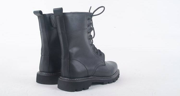 Bottes militaires en cuir - dérapage - Ref 1398407 Image 18