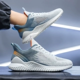 Осенние дышащие кроссовки, большой размер, созданы по технологии flyknit, для бега