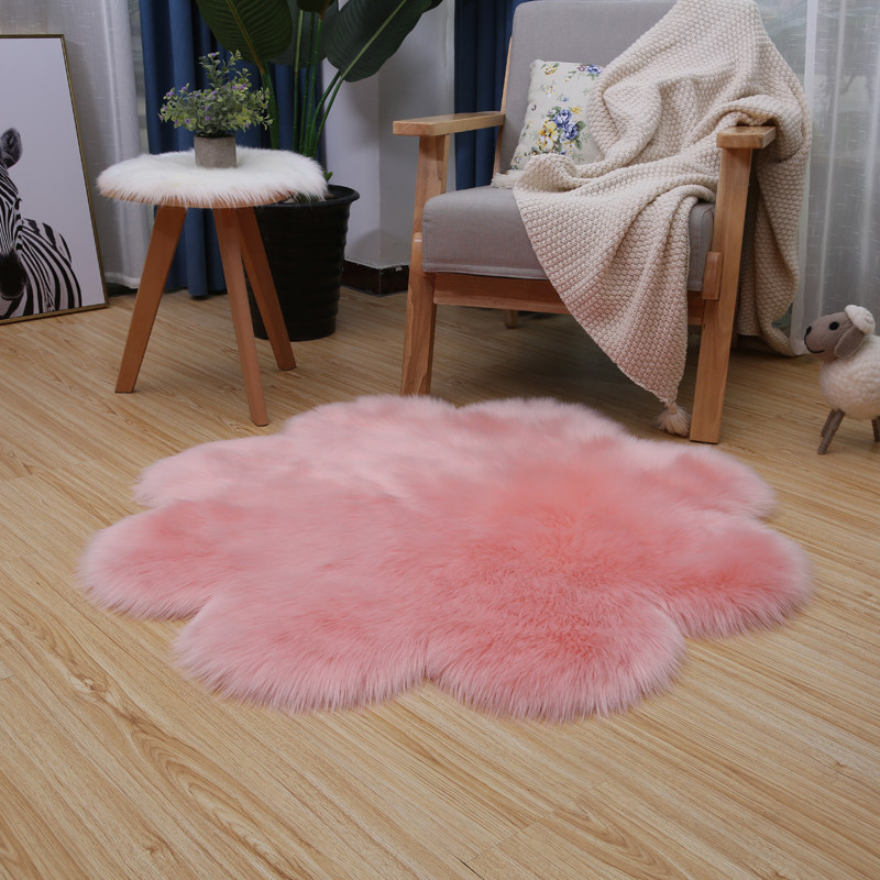 Plush plum carpet Bedroom bed edge round floor mat Full of living room coffee table mat imitation wool decoration customization