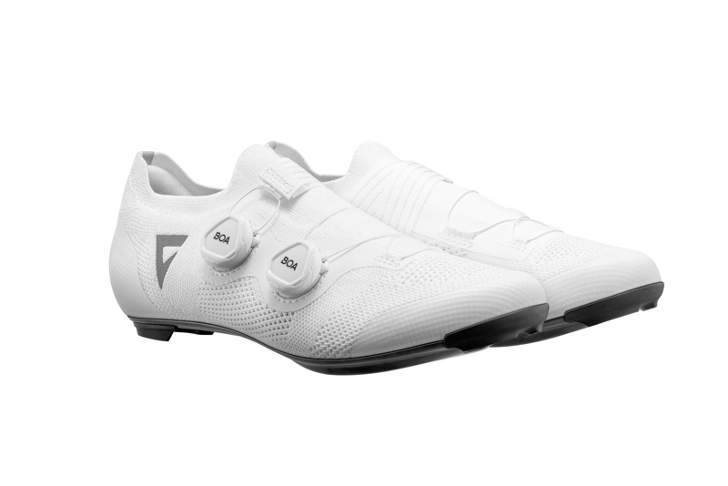 Giant Locking Shoes Carbon Fiber Sole Flyknit Cf Breathable Comfortable Boa Dual Knob Cycling Equipment