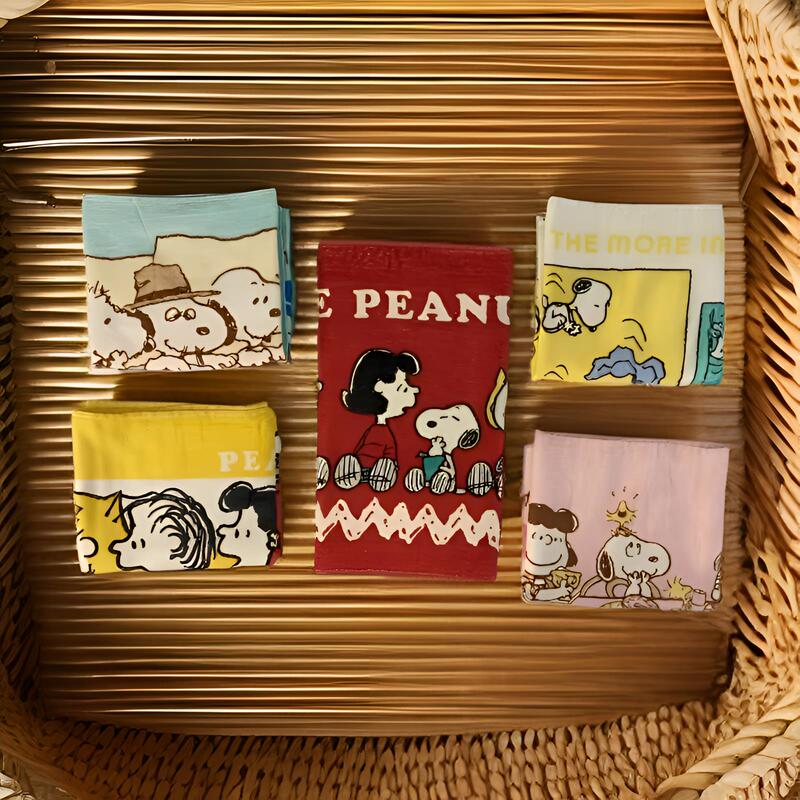 Authentic Snoopy and Friends Themed Towel, Multi-Pattern, All-Cotton, Absorbent, Face Wash, Childhood Memory Style, Student Use