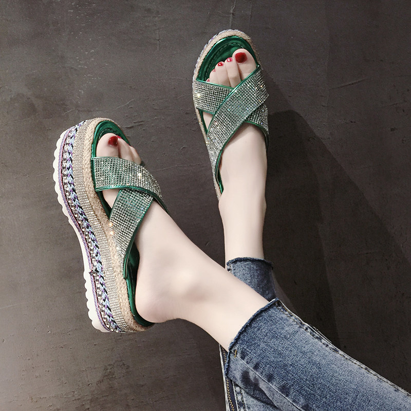 ins tide 2022 summer new net red water drill slippers women outwear fashion pine pastry thick underfloor toils