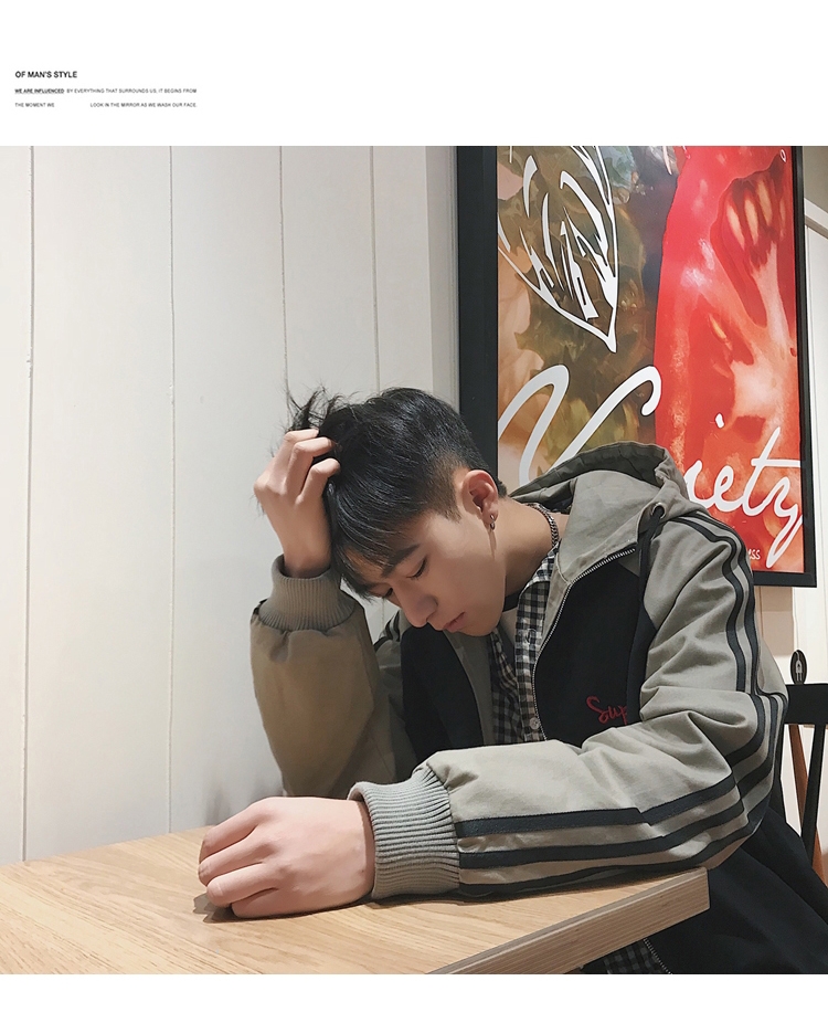 2018 mùa thu mới áo khoác nam bomber thanh niên đẹp trai tự trồng đồng phục bóng chày áo cardigan cỡ lớn bomber bóng chày
