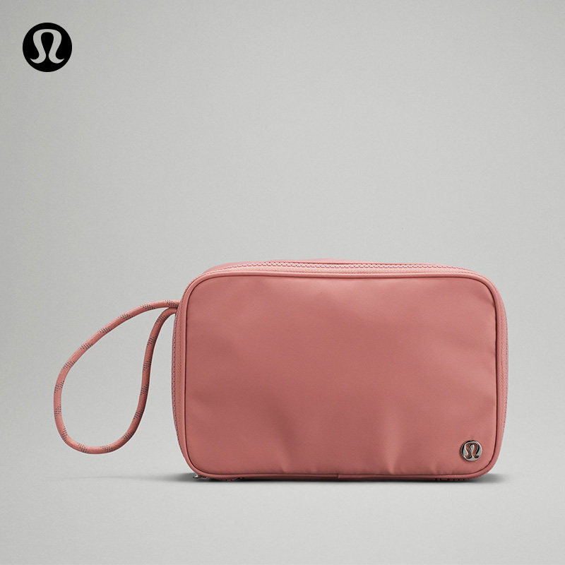 lululemon -- Small Things Count Ms. Contained Bag LW9DKXS