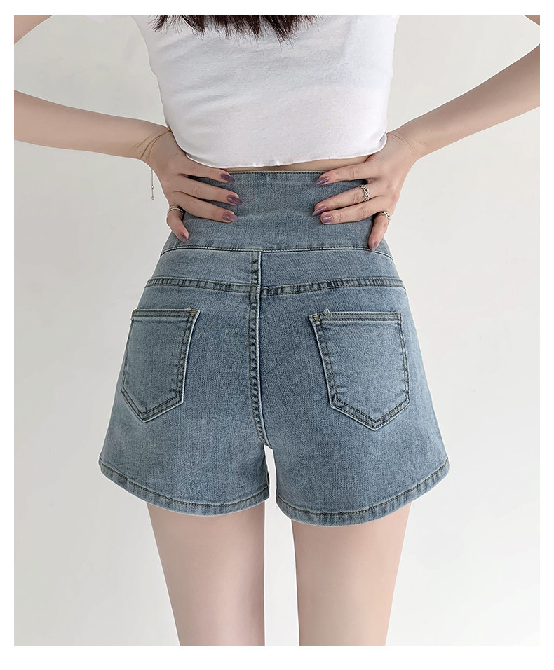 Black ultra-high waist button-up denim shorts for women's summer, A slim 2022 new design, a niche A-line hot pants pic 23