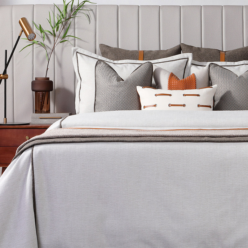 Yuan Xi One Brand New Chinese Light Luxurious Style Board Room Bed twelve pieces of modern minimalist Nordic bed with four sets of accessories