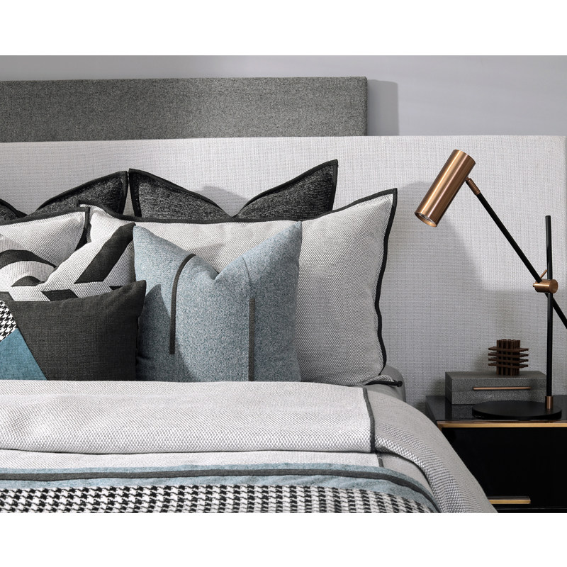 Light extravagant board room modern minimalist grey creaty casual grey blue-like board linen with four sets of twelve pieces