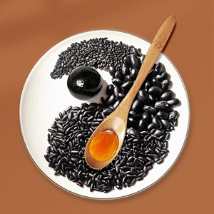 Qingyuantang Шарики с черным кунжутом 100г