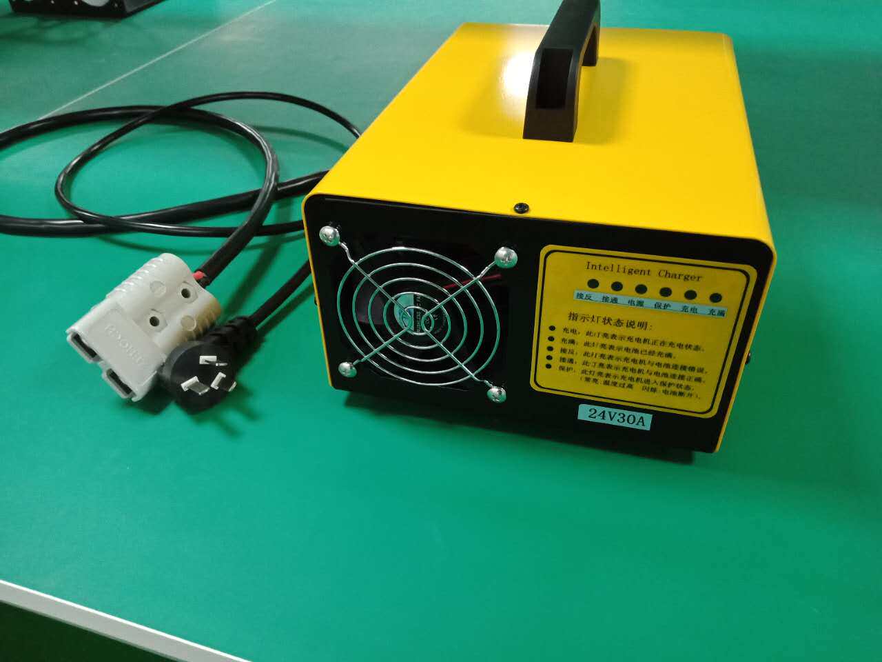 Medium Force synergy Norforce Xillin-Hang fork carrying pile high stacking high machine 24V48V30A40A50A charging machine