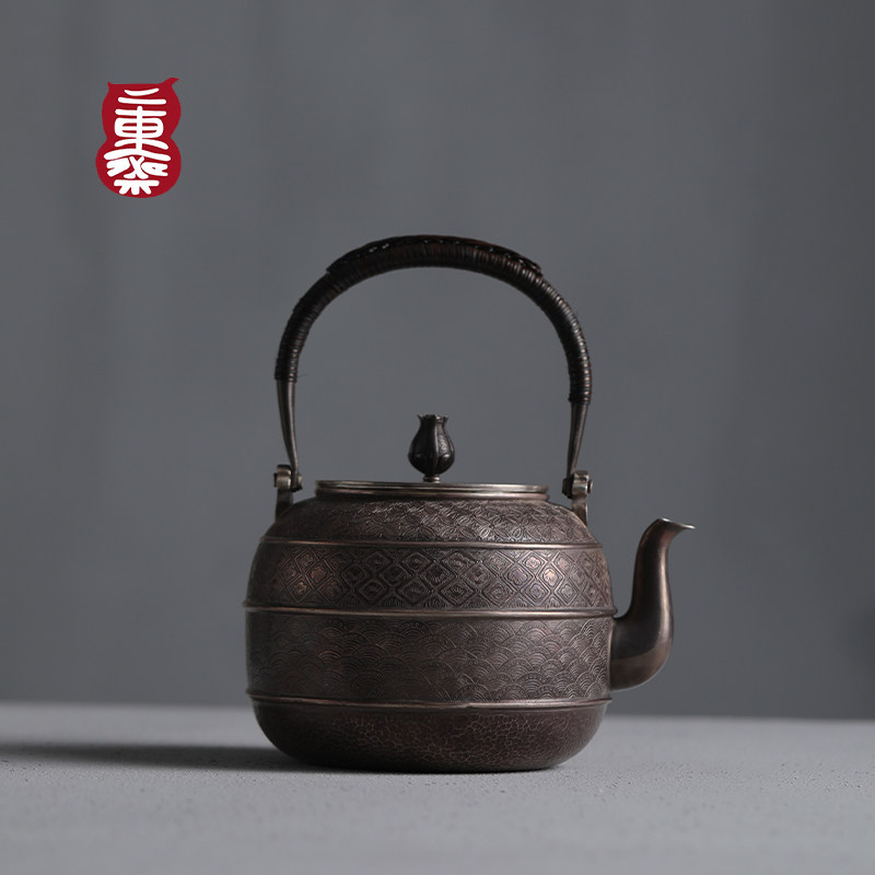 One East Fasting Silver Pot Pure Handmade Pure Silver 9999 Handmade Silver Pot Kung Fu Tea With A Beating Boiling Water Tea Pot Retro