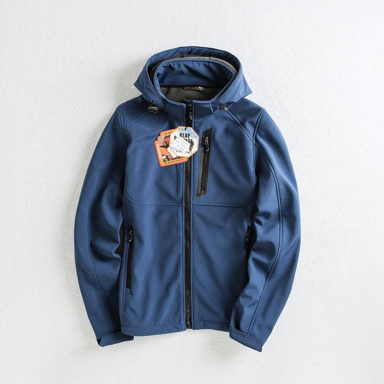 Foreign trade tail single autumn and winter men's outdoor plus velvet soft shell assault clothing hooded mountaineering coat warm fleece clothing large size