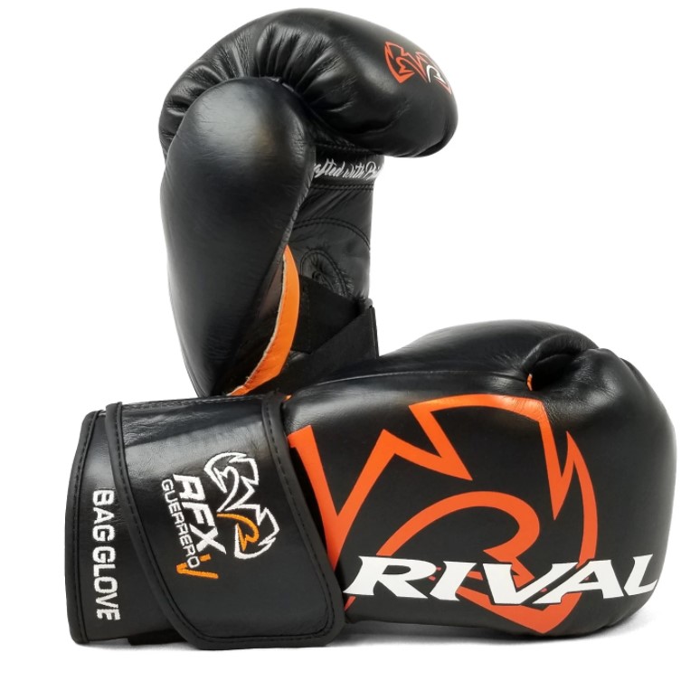 RIVAL RFX-GUERRERO PRO RIGHT GLOVES-SF-F Thai boxer sets of the competition