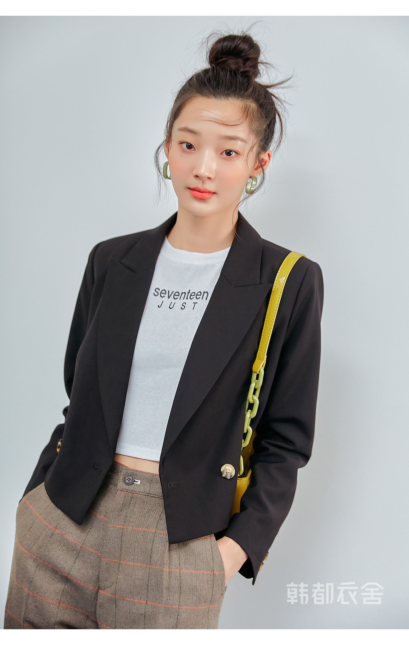 PV9709-A.jpg
