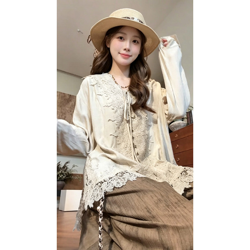 Plus-Size Gentle Style Tassel Lace Patchwork Shirt for Women, Autumn Slimming Versatile V-Neck Tie Shirt for Slightly Chubby Women