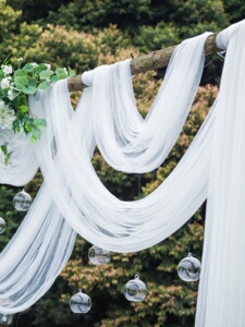 White Mesh Chinese Style Photography Wedding Arch