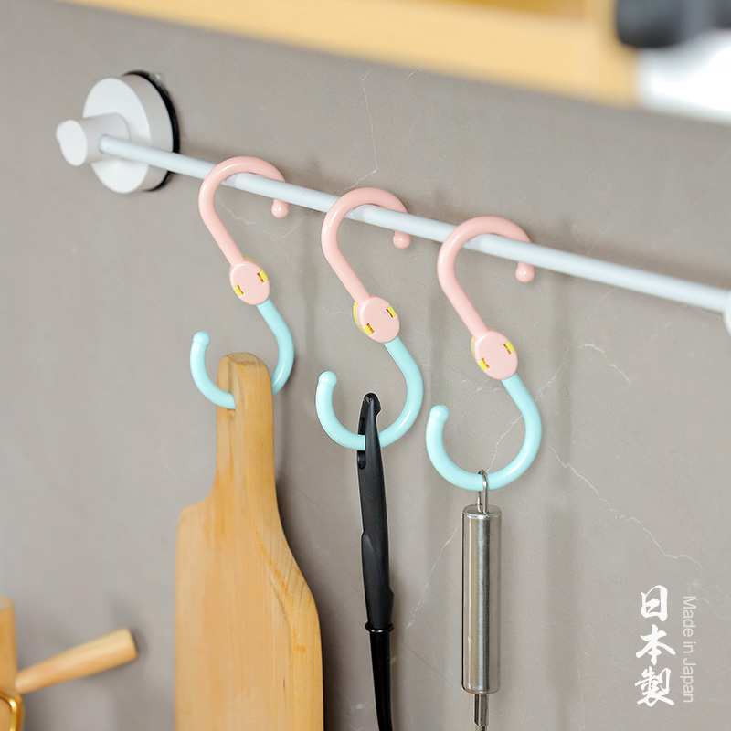 Japan imports sanada plastic hook creative S hook tied to the kitchen double head rotating S hook