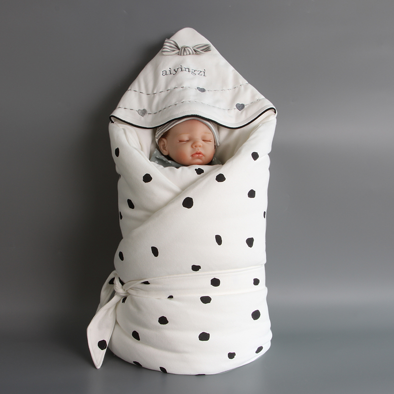 Baby posture Baby quilt autumn and winter cotton thickened newborn baby products Newborn baby swaddling hug quilt dual-use out