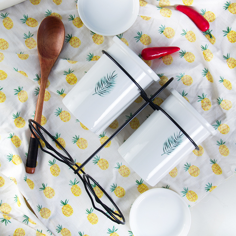 Ceramic chopsticks tube informs the creative Nordic binocular drop box chopsticks the receive kitchen chopsticks box chopsticks tube