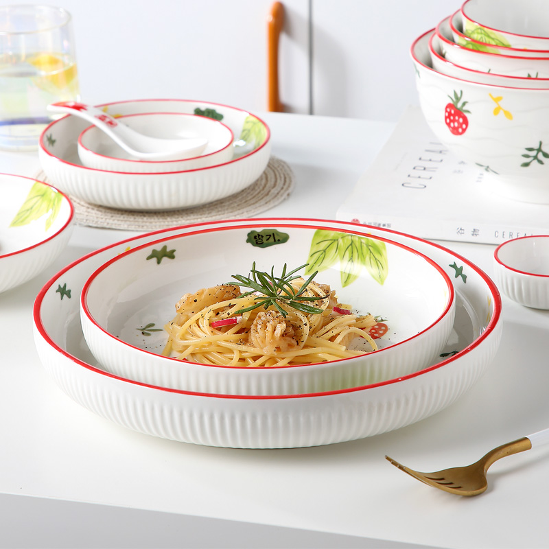 Japanese ceramic dish dish dish household creative move web celebrity strawberry dishes soup to jingdezhen FanPan plate tableware