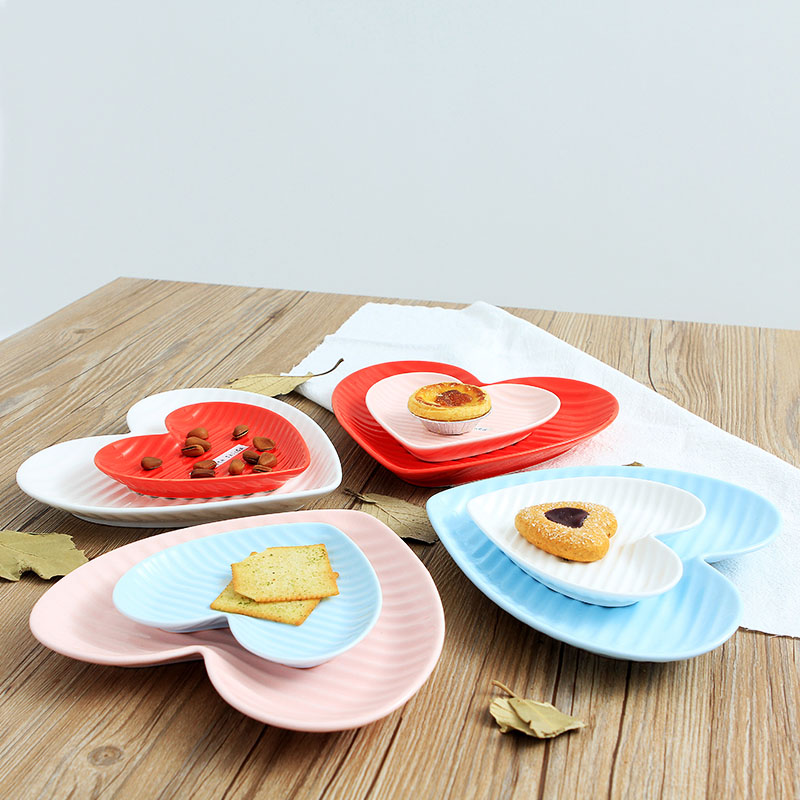 The Nordic idea love breakfast tray ceramic plate has western - style food tableware fruit snacks heart - shaped jewelry receive dish