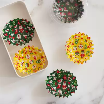 Christmas lunch box paper cup isolation paper 20 pieces into small size can be heated by microwave oven
