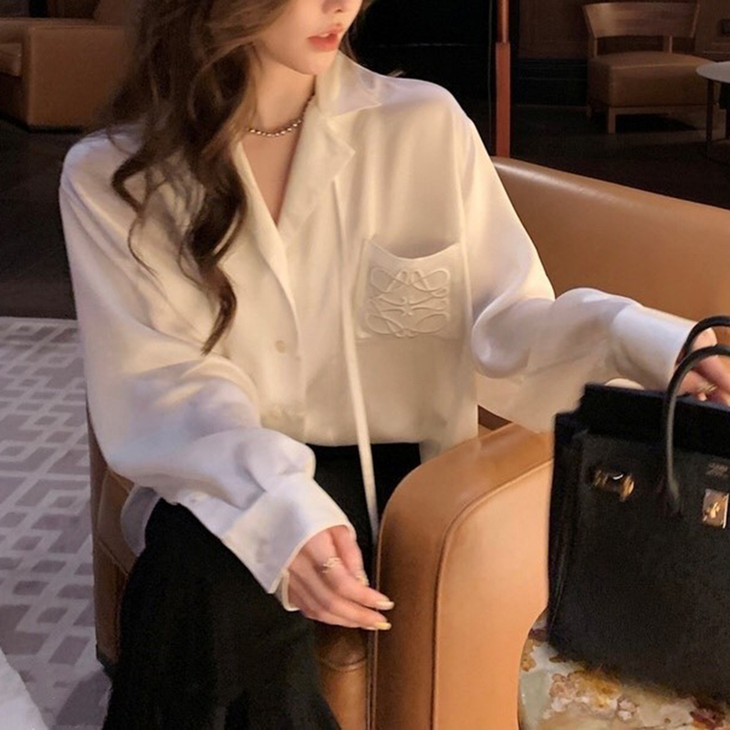 White Shirt for Women, Spring and Autumn, Unique Design, French Chic Top, V-Neck Acetate Satin Long-Sleeve Designer Shirt White Shirt for Women, Spring and Autumn, Unique Design, French Chic Top, V-Neck Acetate Satin Long-Sleeve Designer Shirt