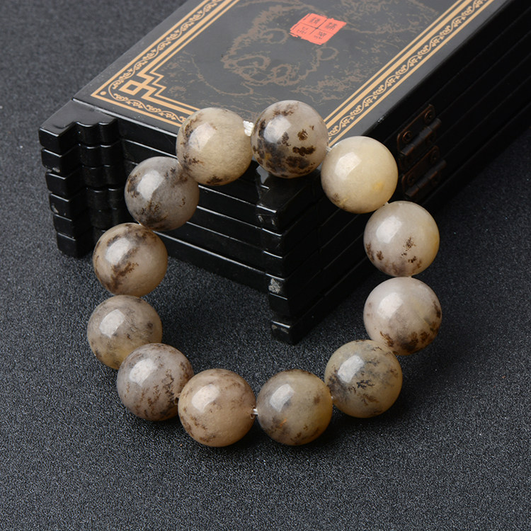 Yunnan natural yellow dragon jade water straw thread hand-made 18mm12 male and female with a round pearl jade hand refined jade hand string jade