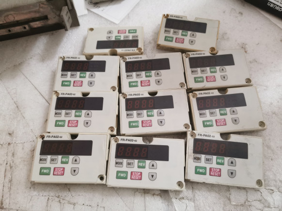 Panneau De Contrôle Mitsubishi FR-PA02-02 Neuf - Pour Automates / Variateurs