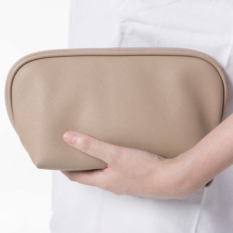 Art Youth Makeup Bag Tonic Makeup Bag Carry-on with Portable Ins Wind Super Fire Large Capacity Cute Seashells Hands bag