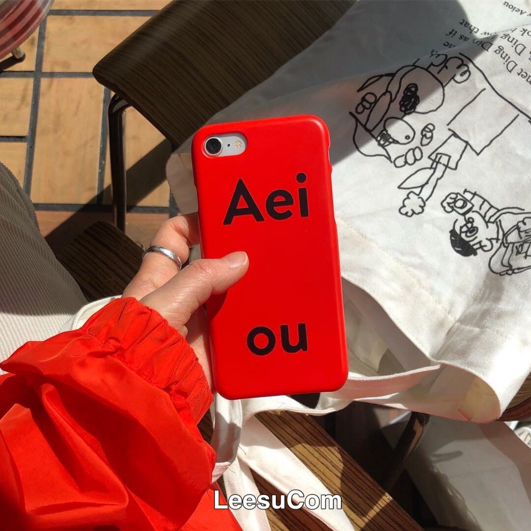 (Spot) Aeiou Korea tomato red ins niche French simple solid color half-pack mobile phone case