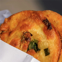 Shanghai Ti Bridge Old stall Onion Oil Pie No.1