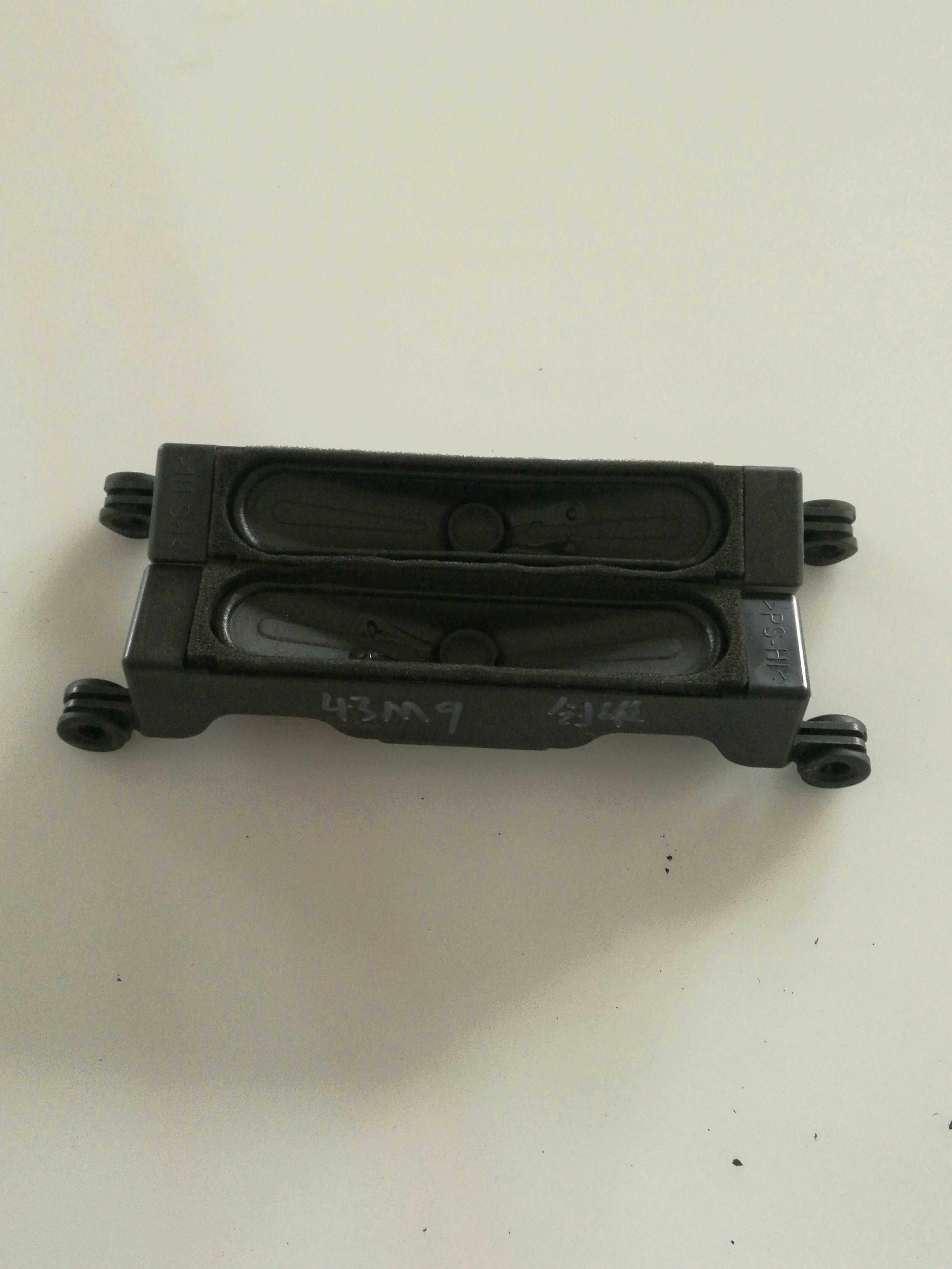 Crewy LCD TV 43M9 original mounted horn S622-106124-0440