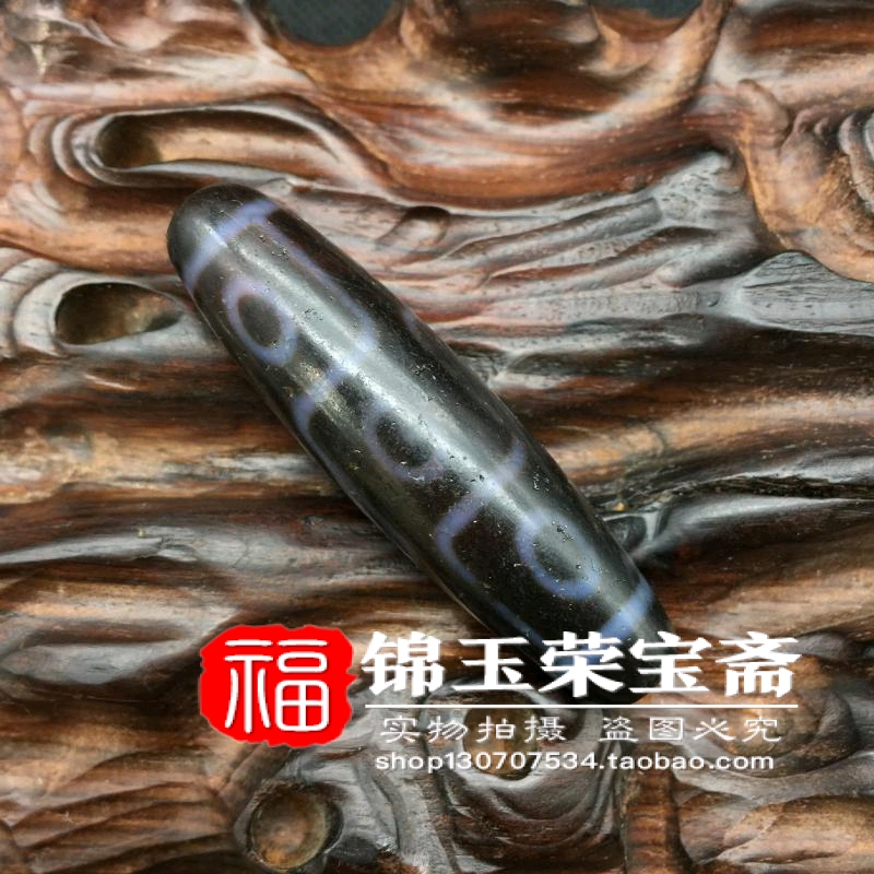 During the Ming and Qing period, old ancient pearl horseshoe strings natural genuine pendant piece of old - fashioned old - fashioned goods