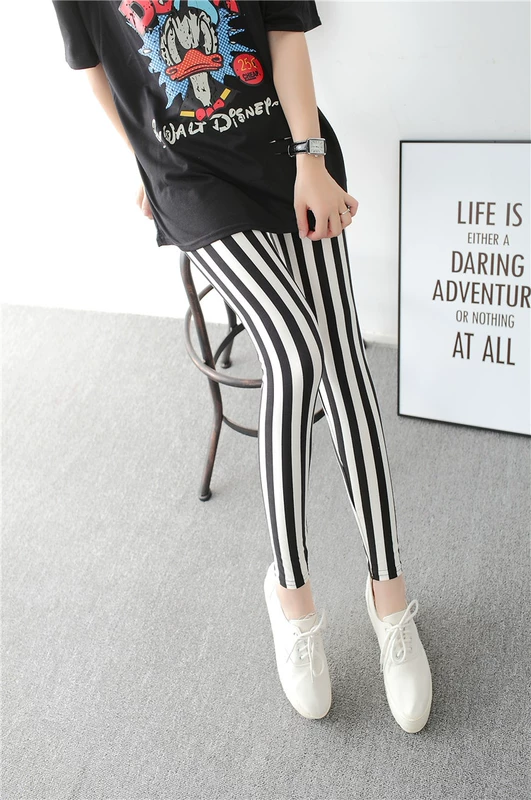 2019 mùa thu mới quần legging sọc đen trắng có thể mặc bên ngoài quần skinny nữ mỏng chân mùa xuân và mùa thu thủy triều Hàn Quốc - Khởi động cắt