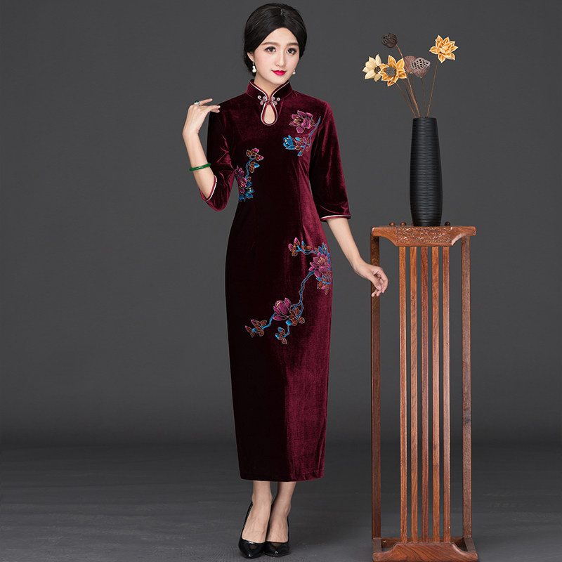 Huachu Classic Mom Qipao Big Size Dress Code Long Version Retro Improvement Daily Noble Elegant Middle Sleeve Gold Velvet Qipao Dress