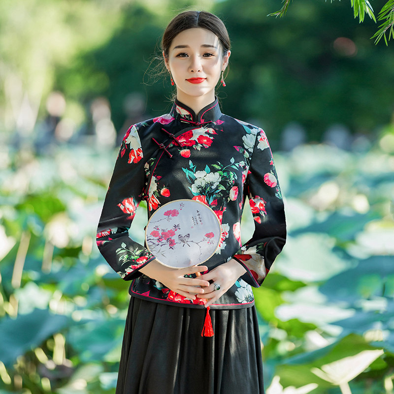 Chinese classic autumn new Chinese style retro cheongsam top long-sleeved slim fit everyday silk ladies Tang suit