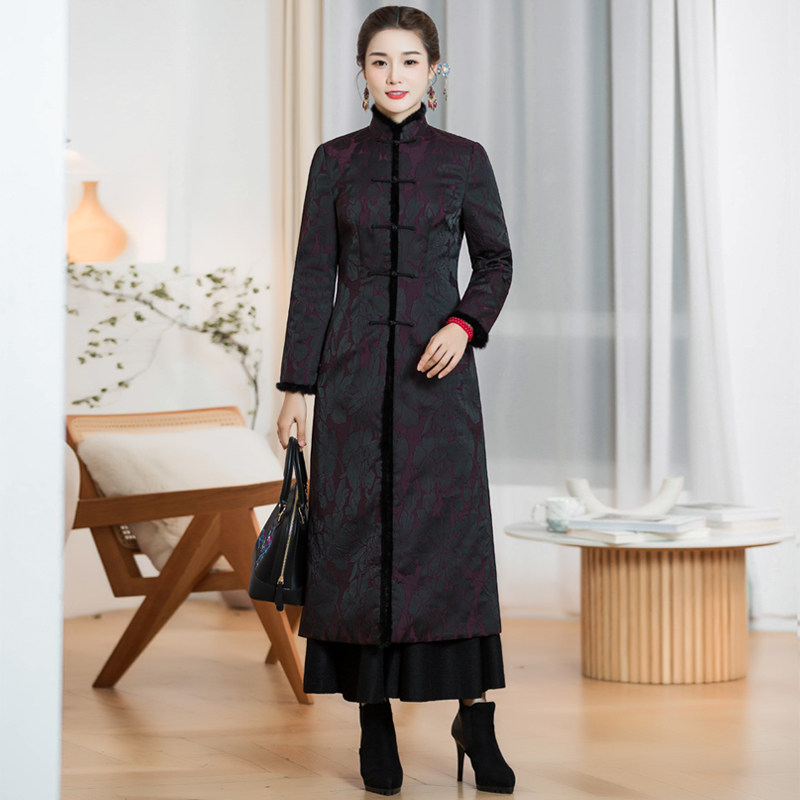 Chinese classic cheongsam windbreaker mid-length version winter 2021 new quilted thickening slim slim Tang suit jacket