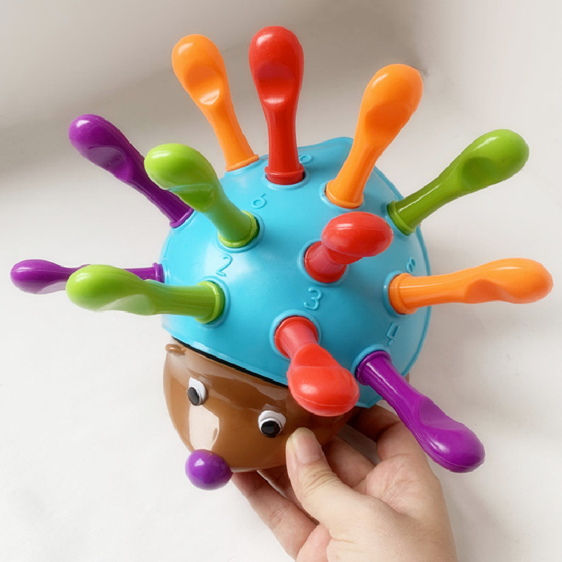 Children's early training focuses on hand eye coordination training and push - in hedgehog baby's baby's puzzle toy
