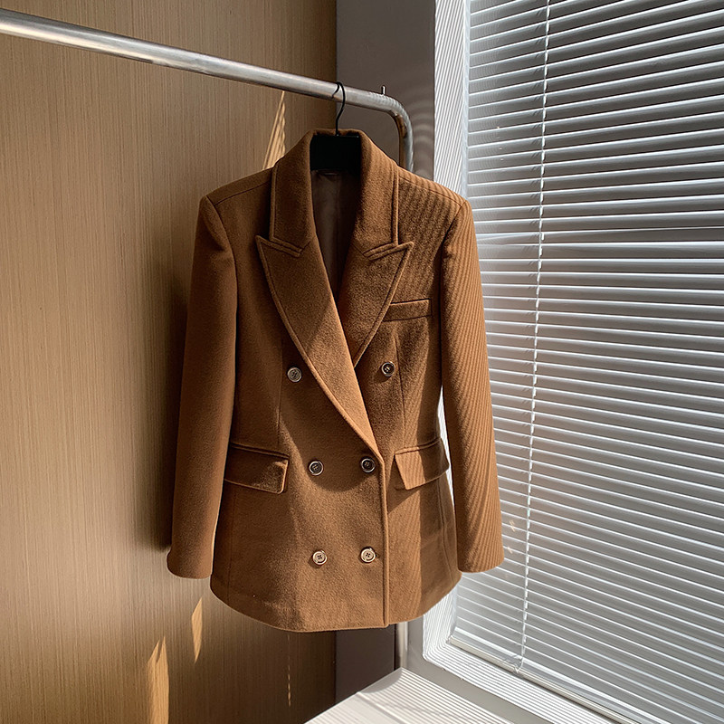 High-end material _ word of mouth good version of the classic British style casual wild lapel double-breasted cashmere suit suit woman