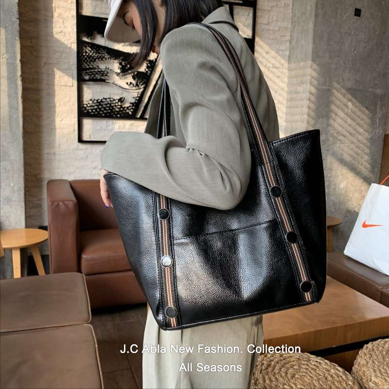 Tide brand genuine fashion soft leather portable tote bag female large capacity 2022 new Korean version single shoulder commuter bag