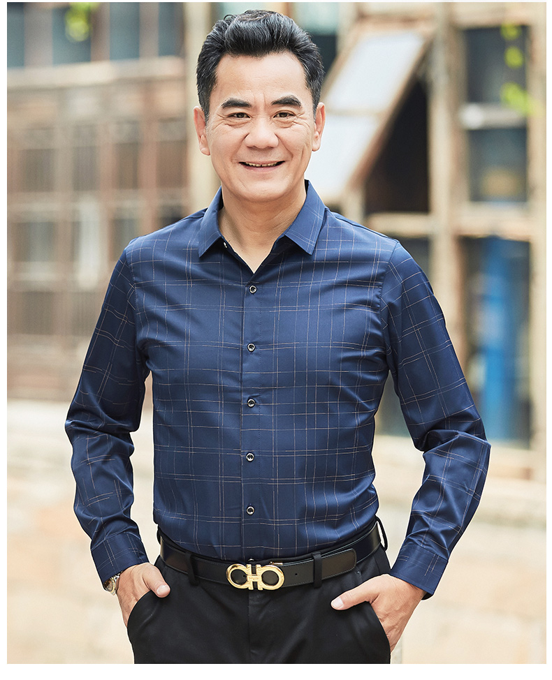 Áo sơ mi nam tay dài trung niên mặc áo kẻ sọc mùa xuân và mùa thu kẻ sọc quần áo cha tải 2018 quần áo nam mới áo sơ mi tay ngắn nữ