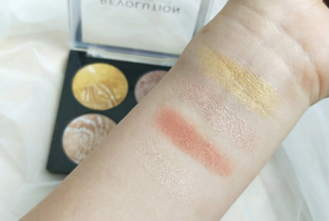Spot Makeup Revolution CheeK kit bốn màu đá cẩm thạch có độ bóng cao, khả năng sửa chữa - Blush / Cochineal má hồng too faced