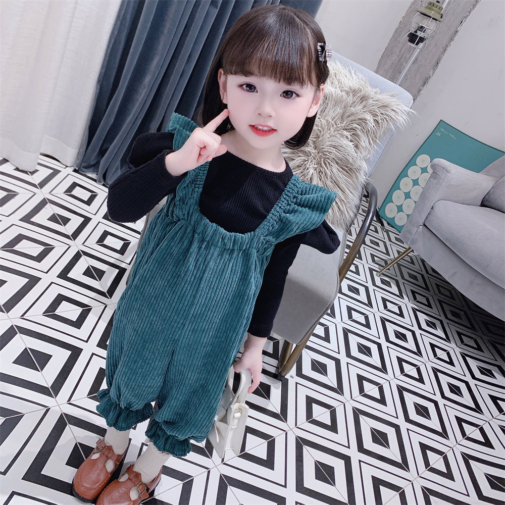 Girls' autumn suits 2022 new children's two-piece suits Western style female baby corduroy hug baby bag pants net red clothes