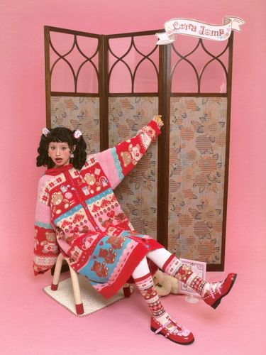 Lutra Jump [Lucha Sauce Garden] Красная чайная комната медведь медведь для норки с капюшоном теплое вязаное кардиган длинный