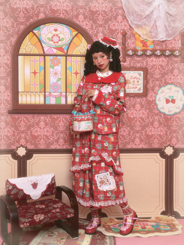 Lutra Jump l l l〕 оригинал красный сугэлань костюм пальто & торт половина юбки длинный рукав Пакет для девушки 