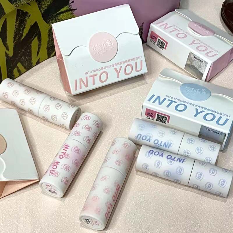 Clearance INTO YOU Moore Manor joint lip mud velvet matte m1 monochrome eye shadow repair capacity milk tea color